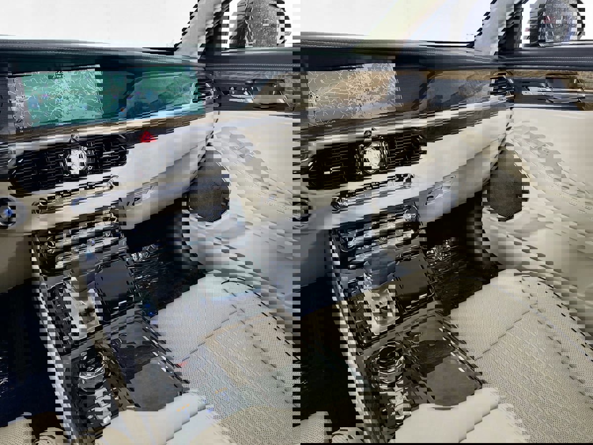 Used 2017 Genesis G90 5.0 Ultimate image 30