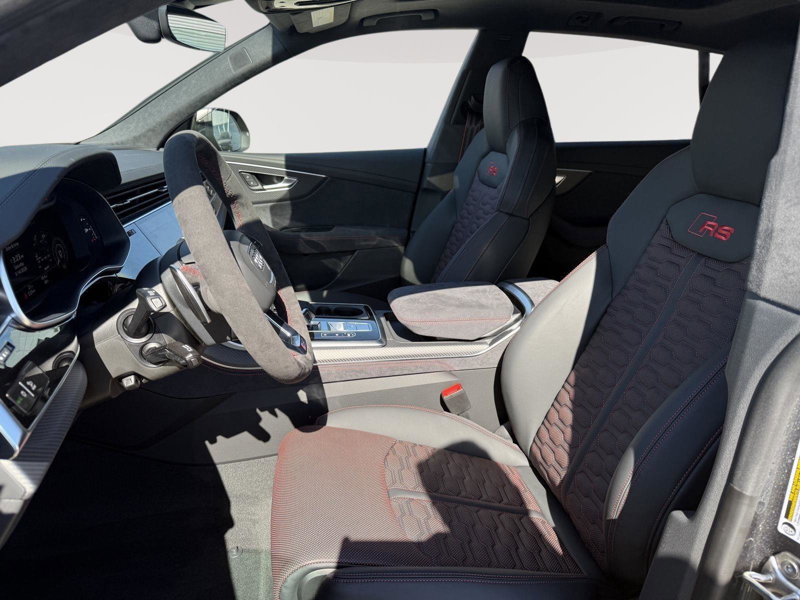 New 2026 Audi RS Q8 performance image 10