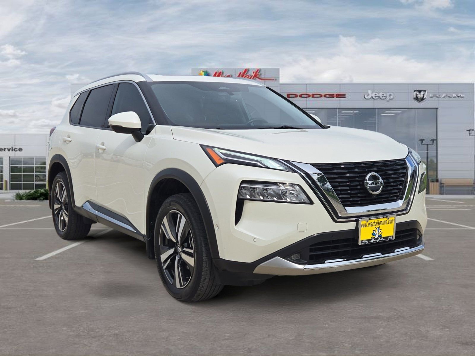 Used 2021 Nissan Rogue Platinum FWD image 7