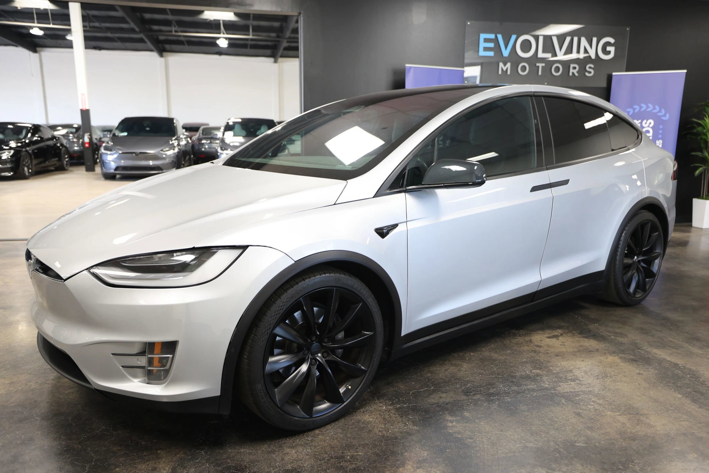 Used 2017 Tesla Model X 100D AWD/4WD image 5