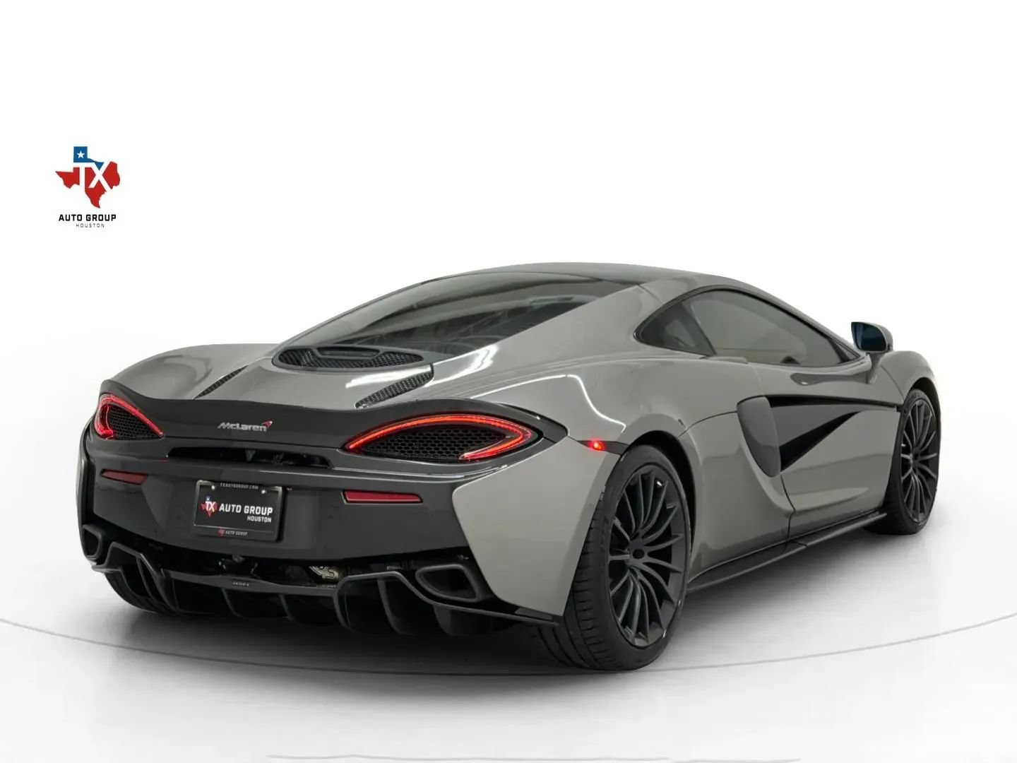 Used 2017 McLaren 570S RWD image 49