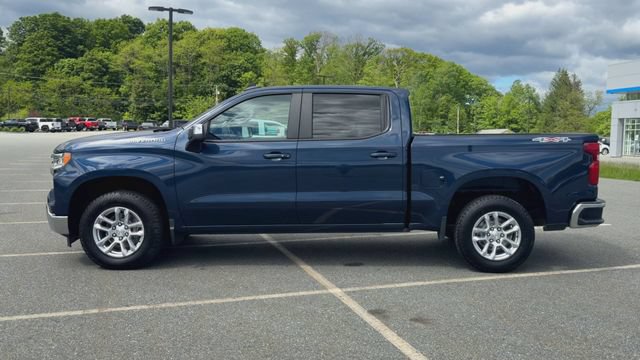Used 2023 Chevrolet Silverado 1500 LT AWD/4WD image 5