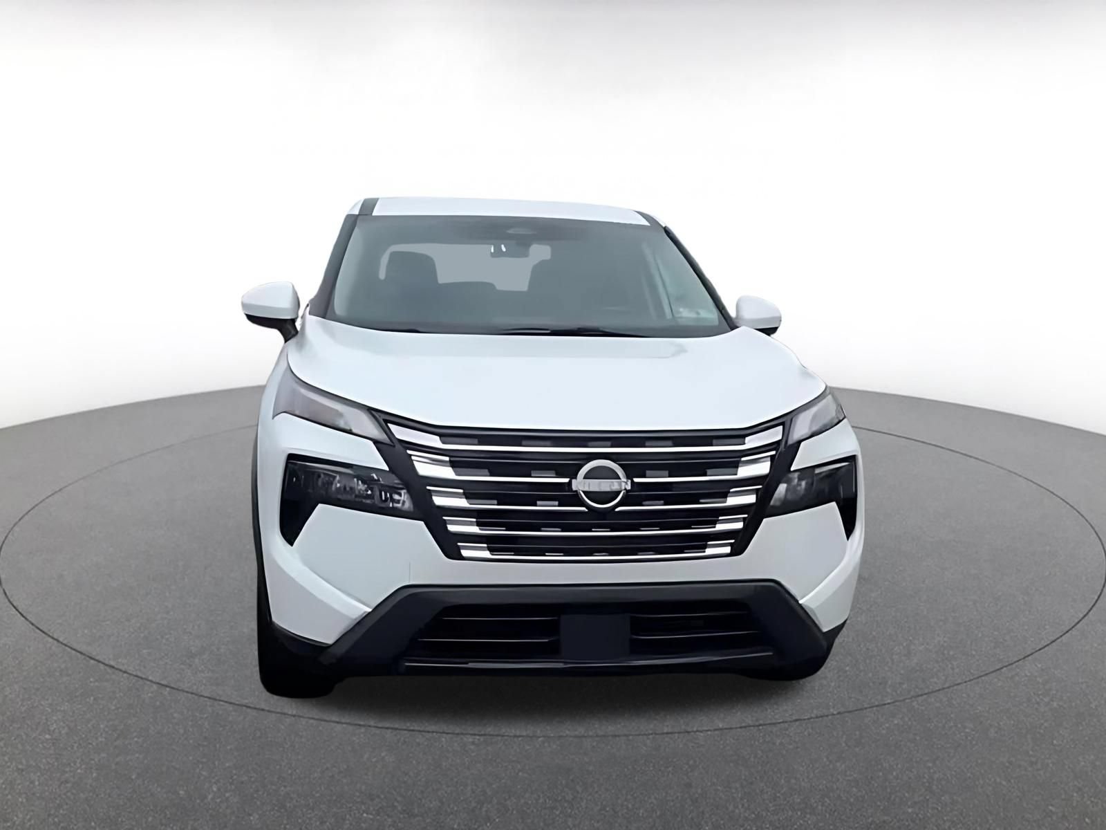 Used 2025 Nissan Rogue SV FWD image 5