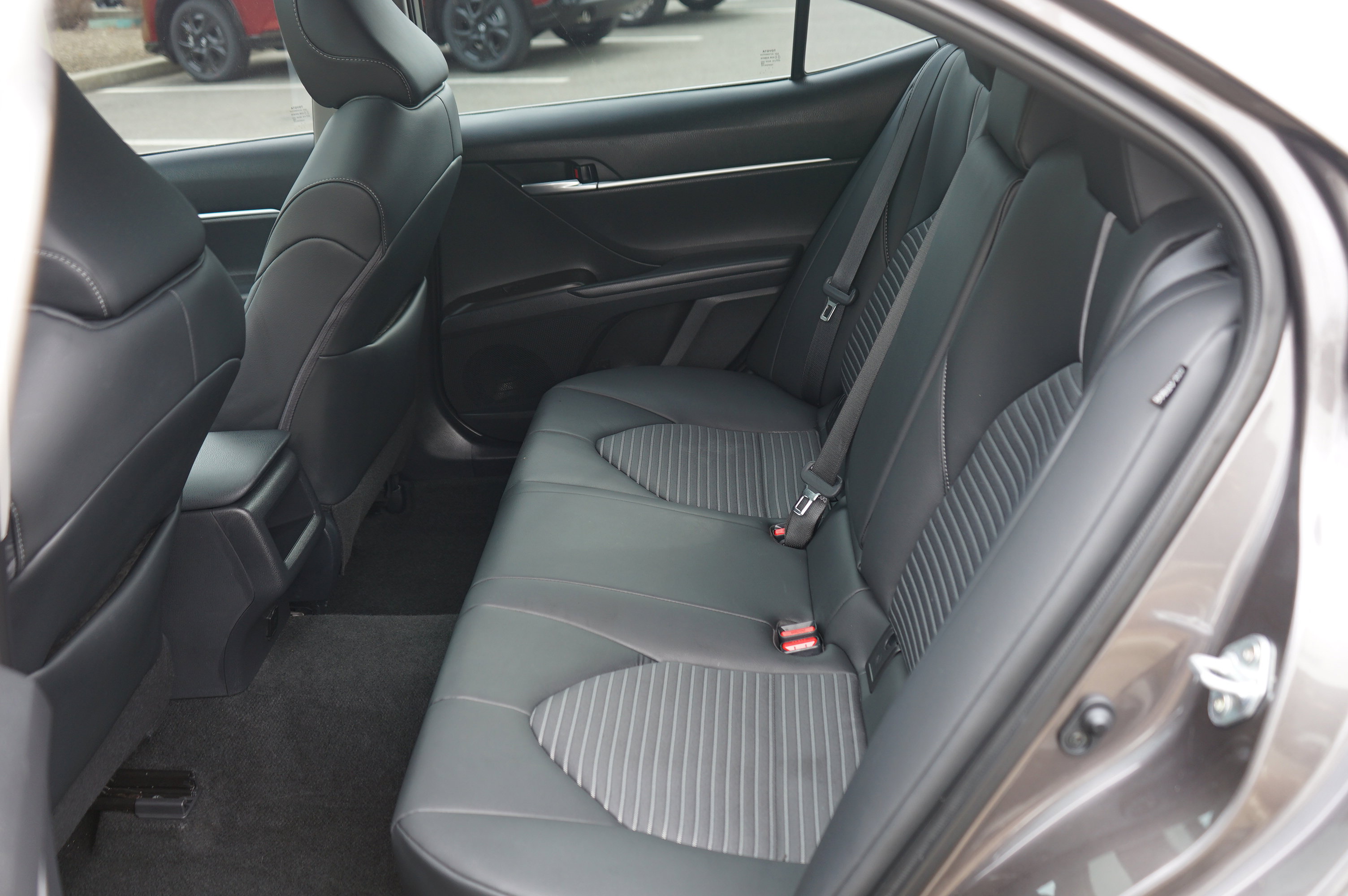 Used 2023 Toyota Camry SE AWD/4WD image 19
