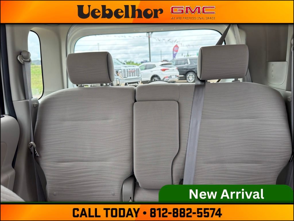 Used 2013 Nissan Cube 1.8 S w/ Interior Designer Pkg FWD image 19