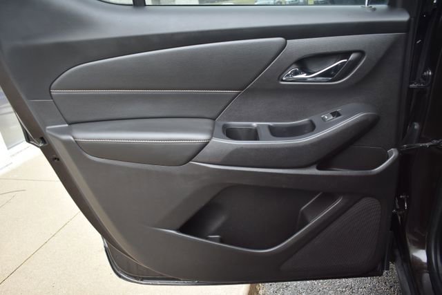 Used 2018 Chevrolet Traverse LT image 36