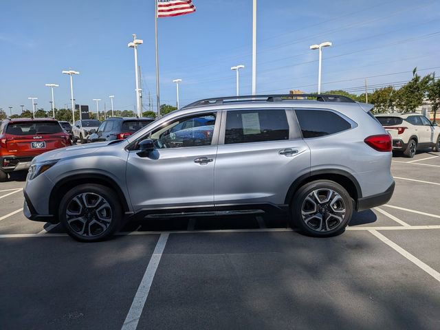 Used 2025 Subaru Ascent Touring w/ Popular Package #2 AWD/4WD image 6