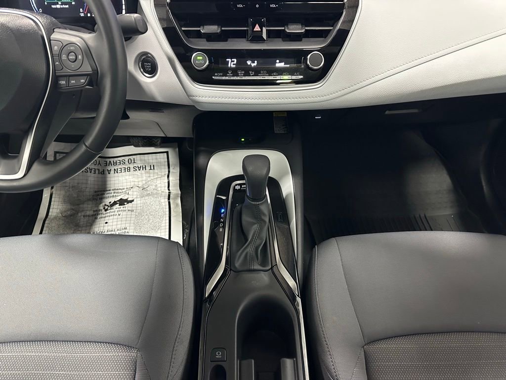 Used 2025 Toyota Corolla SE w/ SE Premium Package image 35