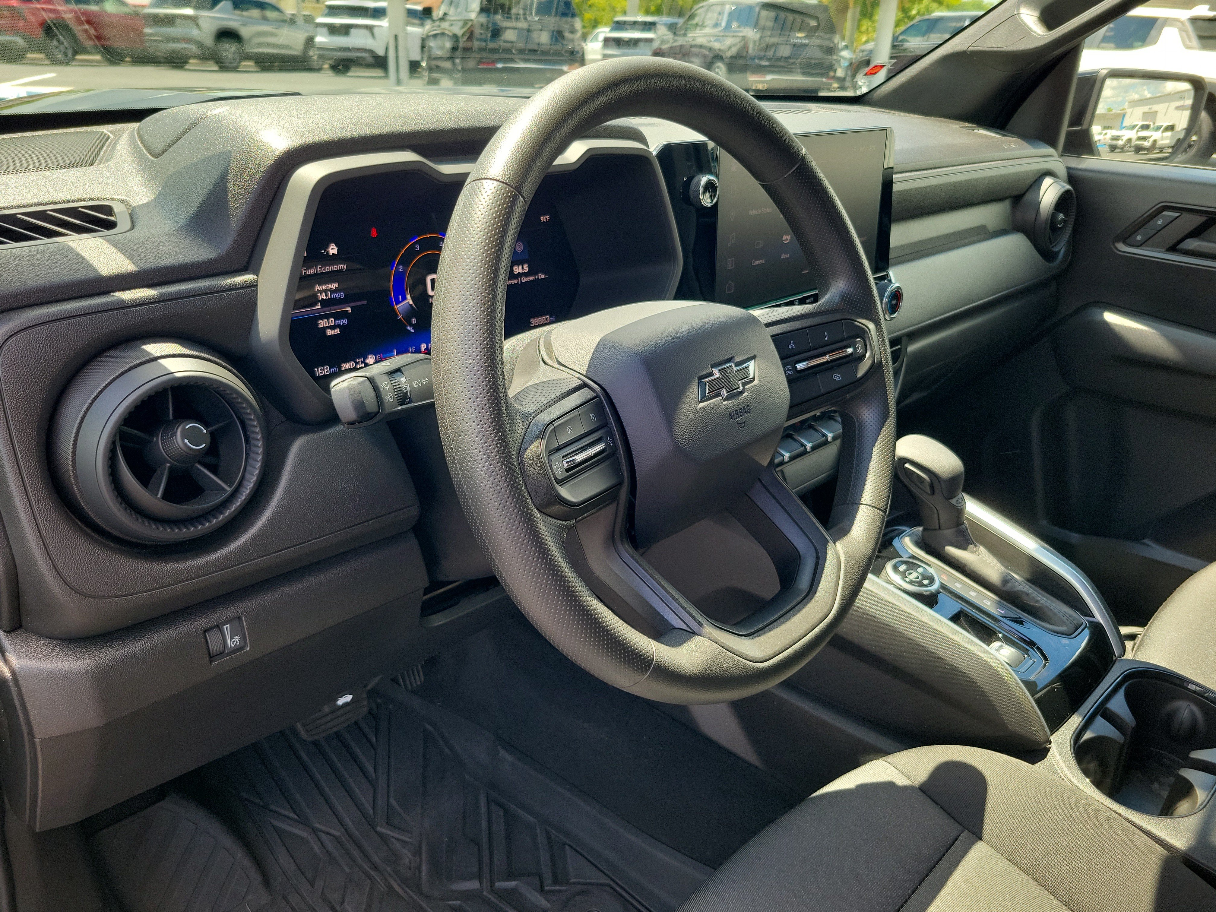 Used 2024 Chevrolet Colorado Trail Boss AWD/4WD image 16
