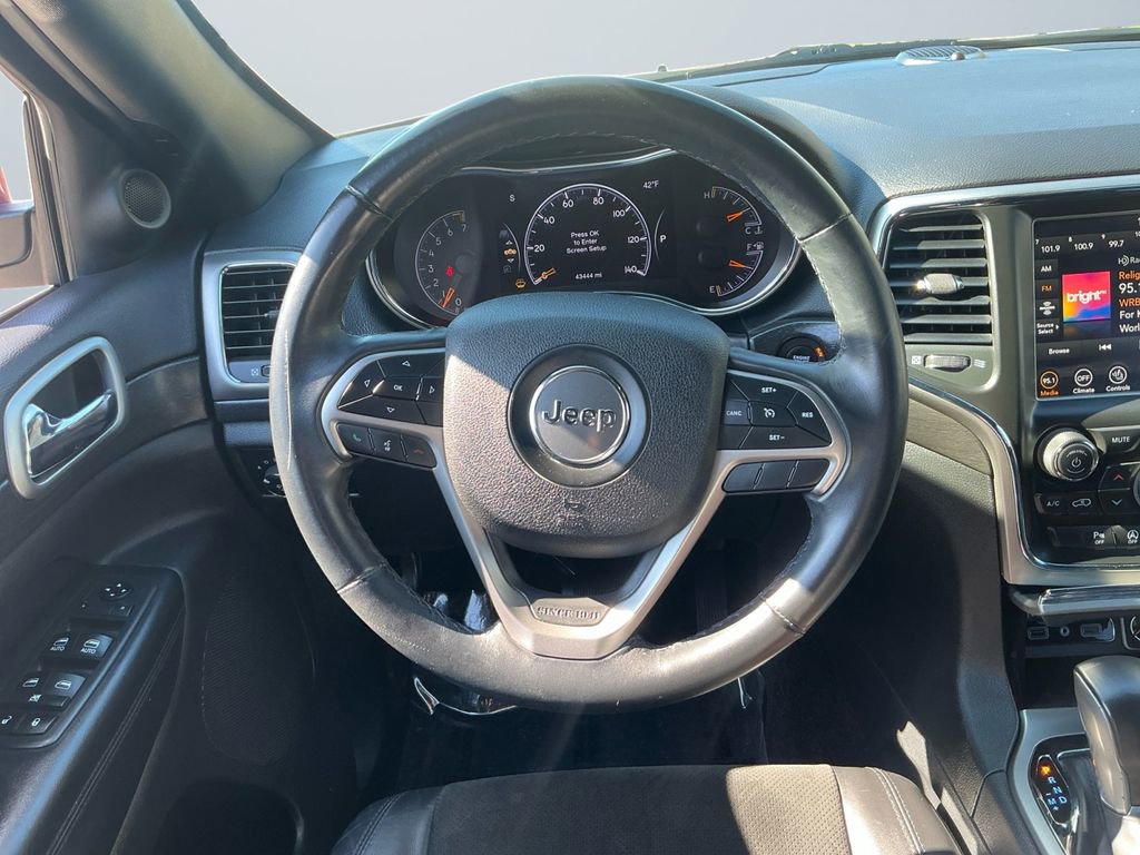 Used 2018 Jeep Grand Cherokee Laredo image 13