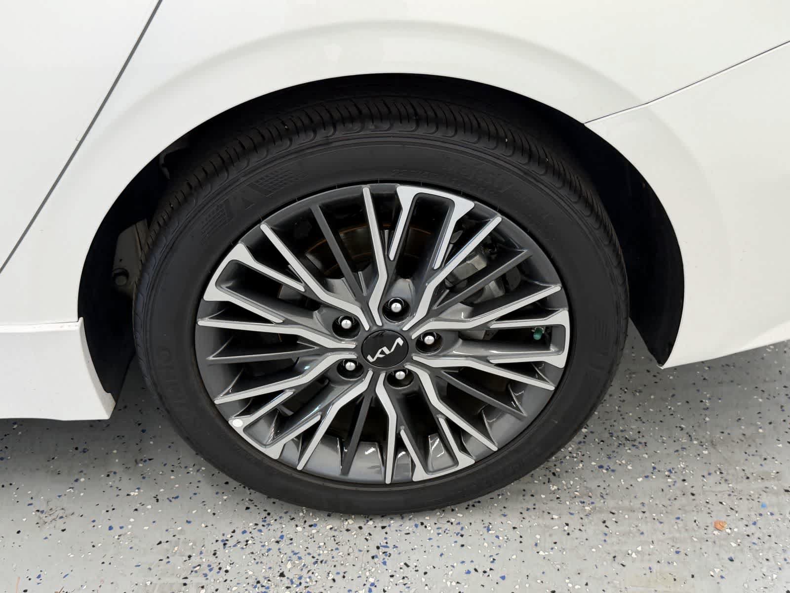 Used 2024 Kia Forte GT-Line w/ GT-Line Premium Package FWD image 26