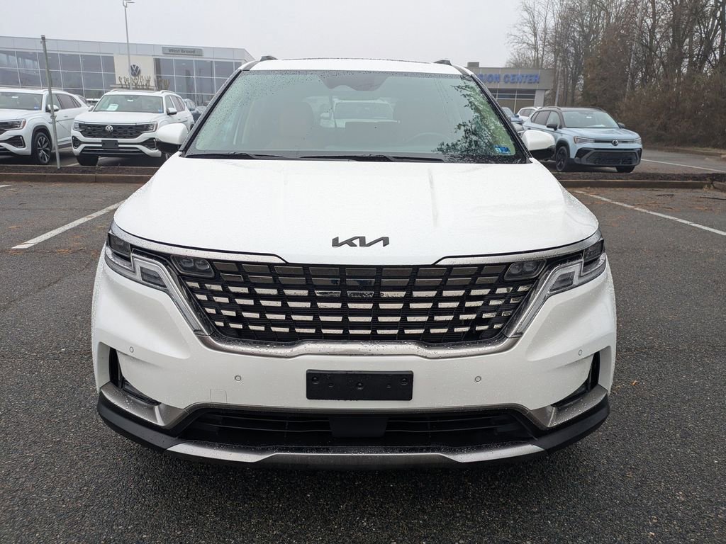 Used 2024 Kia Carnival SX Prestige image 9