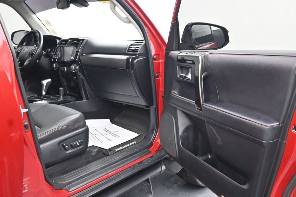 Used 2020 Toyota 4Runner TRD Off-Road Premium w/ Moonroof Package AWD/4WD image 12