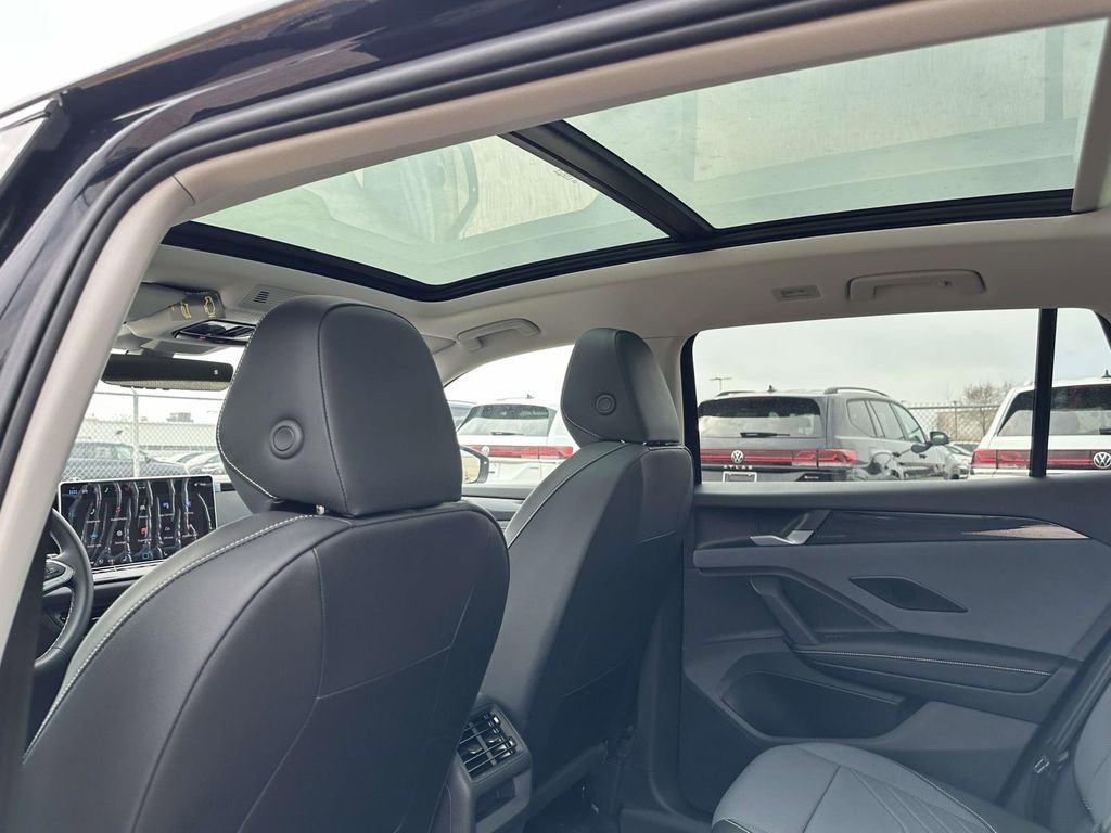 New 2026 Volkswagen Tiguan SE AWD/4WD image 10