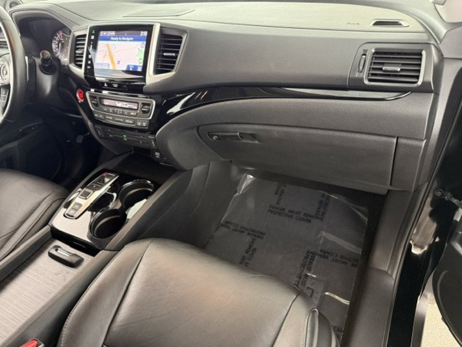 Used 2016 Honda Pilot Touring image 17