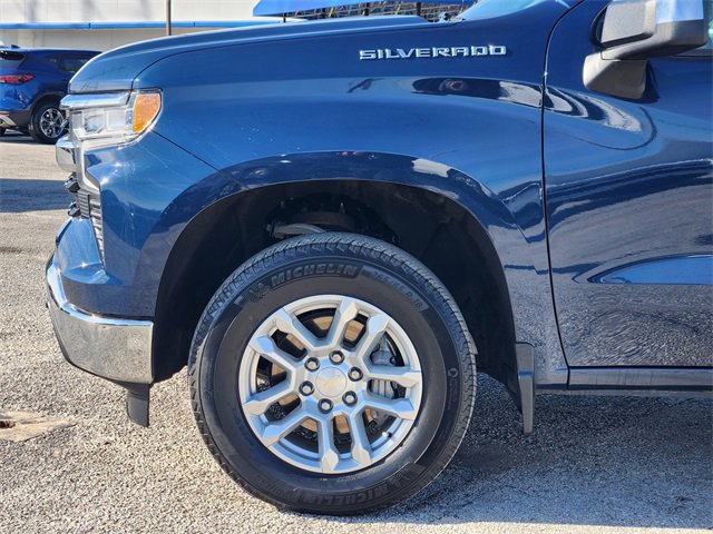Used 2023 Chevrolet Silverado 1500 LT image 8