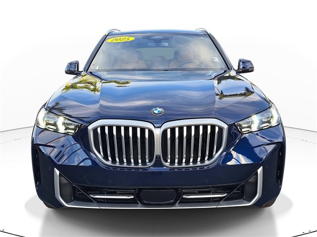 Used 2025 BMW X5 sDrive40i w/ Premium Package image 2