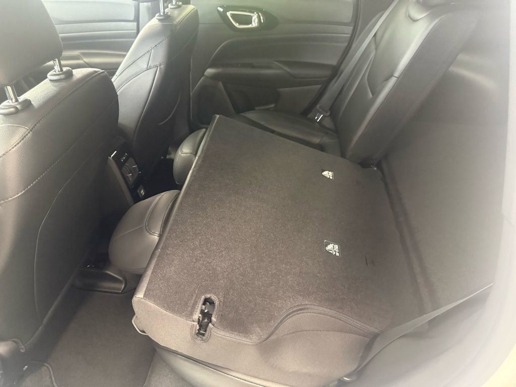 New 2026 Jeep Compass Limited image 29