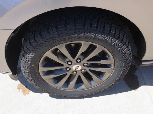 Used 2020 Ford Expedition Max Limited w/ Equipment Group 301A AWD/4WD image 11