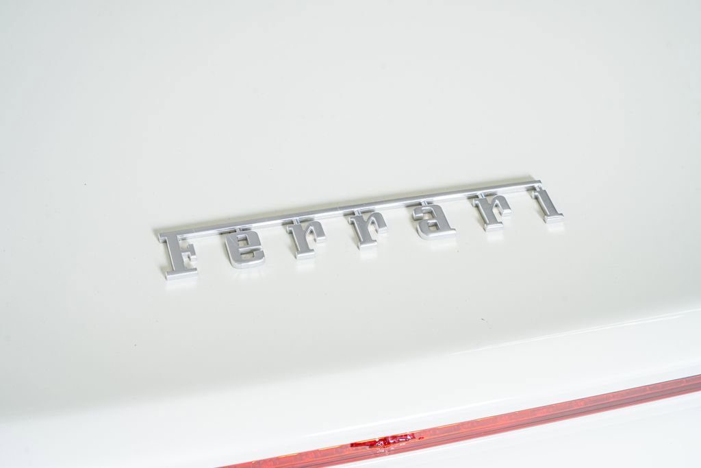 Used 2016 Ferrari California T image 31