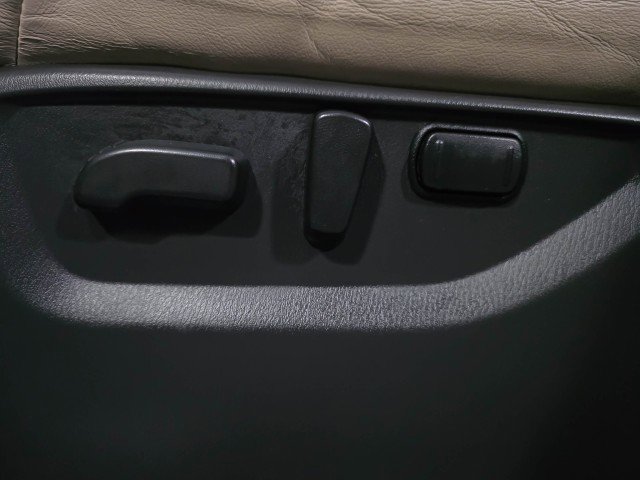 Used 2021 Nissan Armada Platinum w/ Captain's Chairs Package image 32