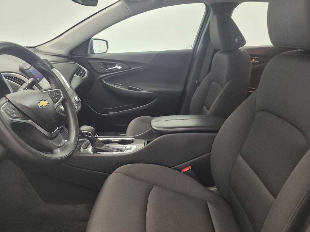 Used 2022 Chevrolet Malibu LT FWD image 17