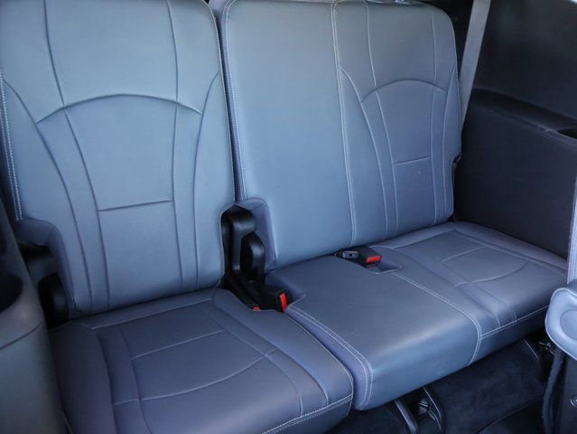 Used 2021 Buick Enclave Essence image 17