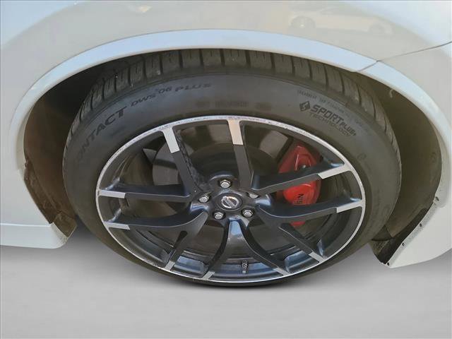 Used 2020 Nissan 370Z NISMO image 10