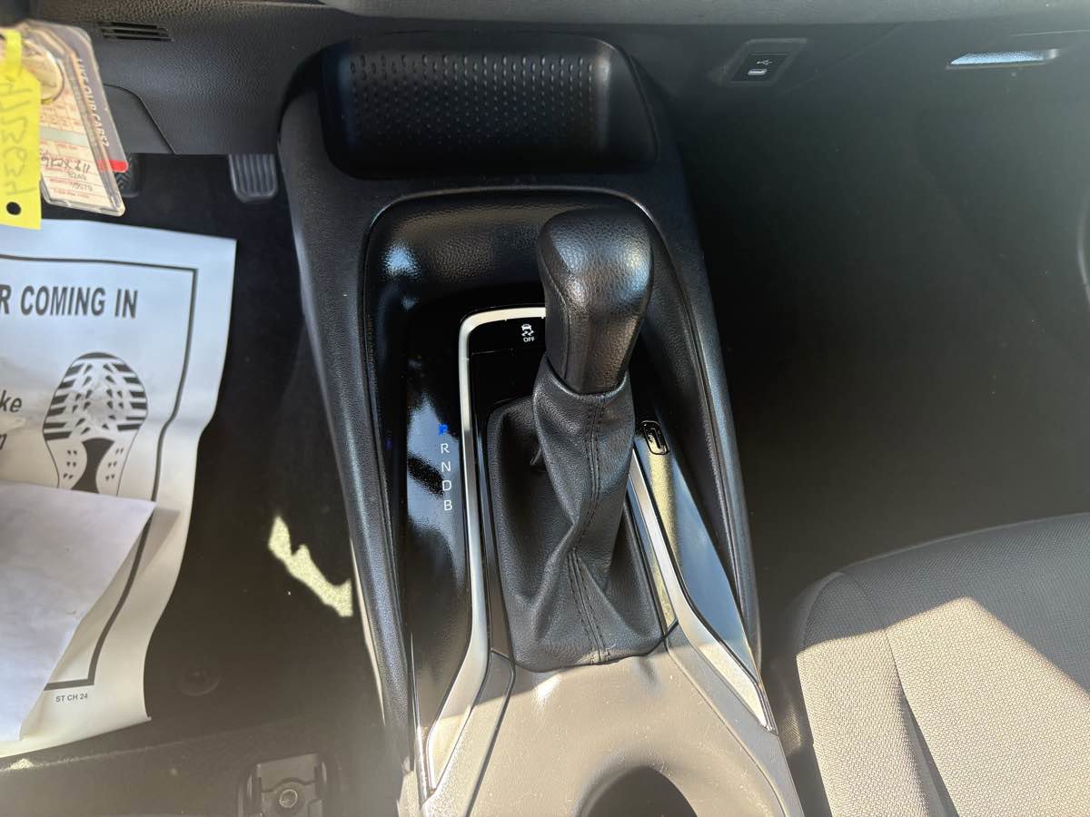 Used 2024 Toyota Corolla LE image 26