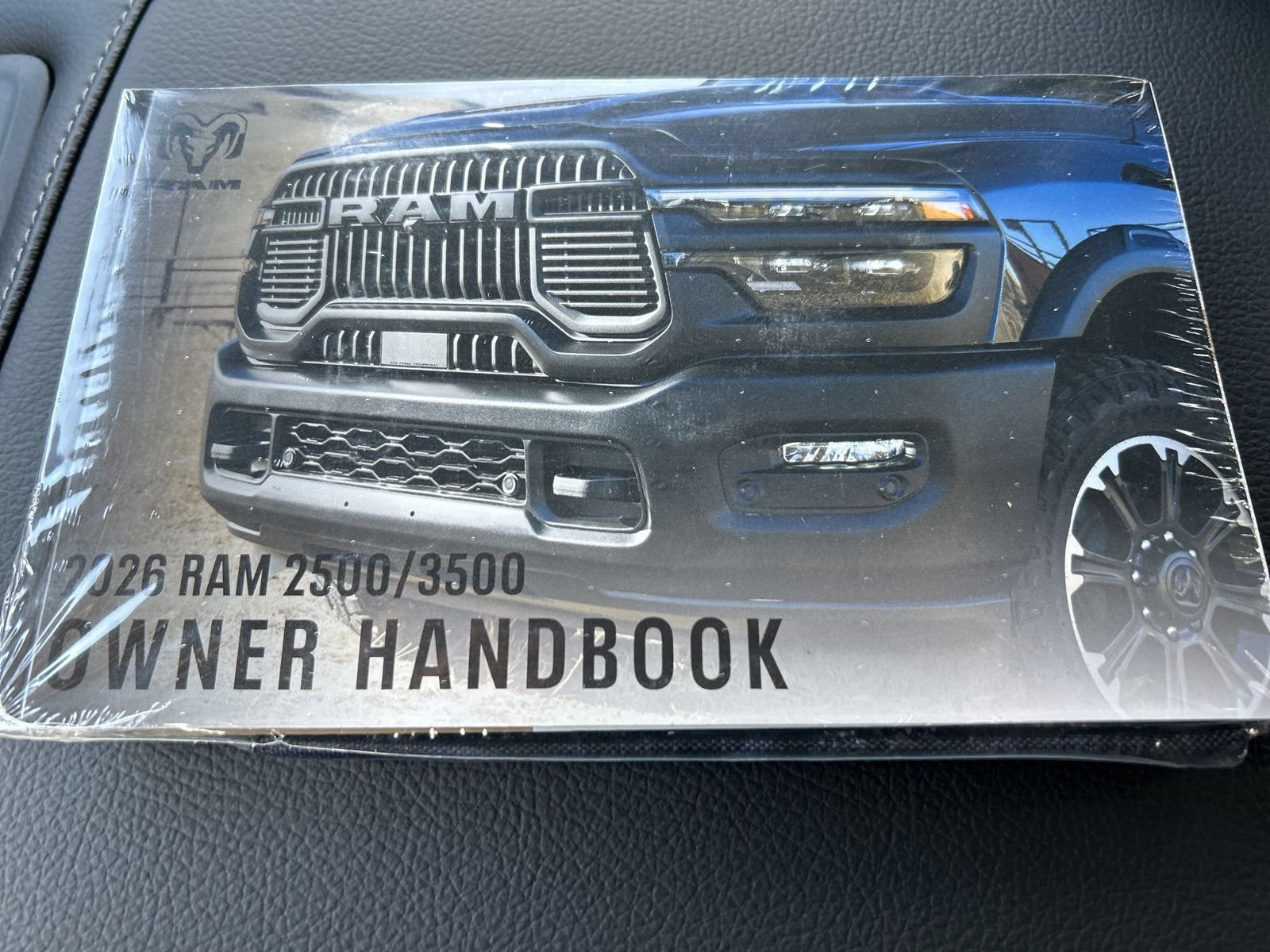 New 2026 RAM 2500 Big Horn AWD/4WD image 19