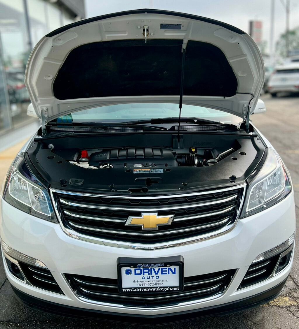 Used 2017 Chevrolet Traverse Premier image 12