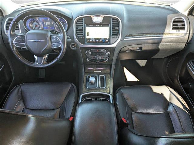 Used 2019 Chrysler 300 Limited image 17