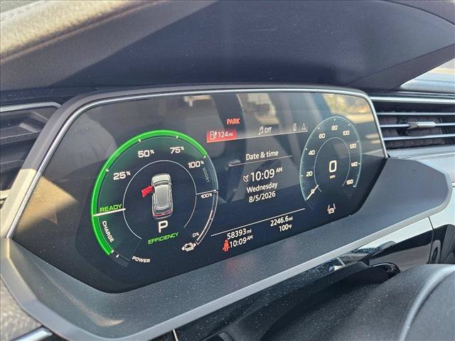 Used 2023 Audi e-tron Premium Plus w/ Premium Plus Package AWD/4WD image 11