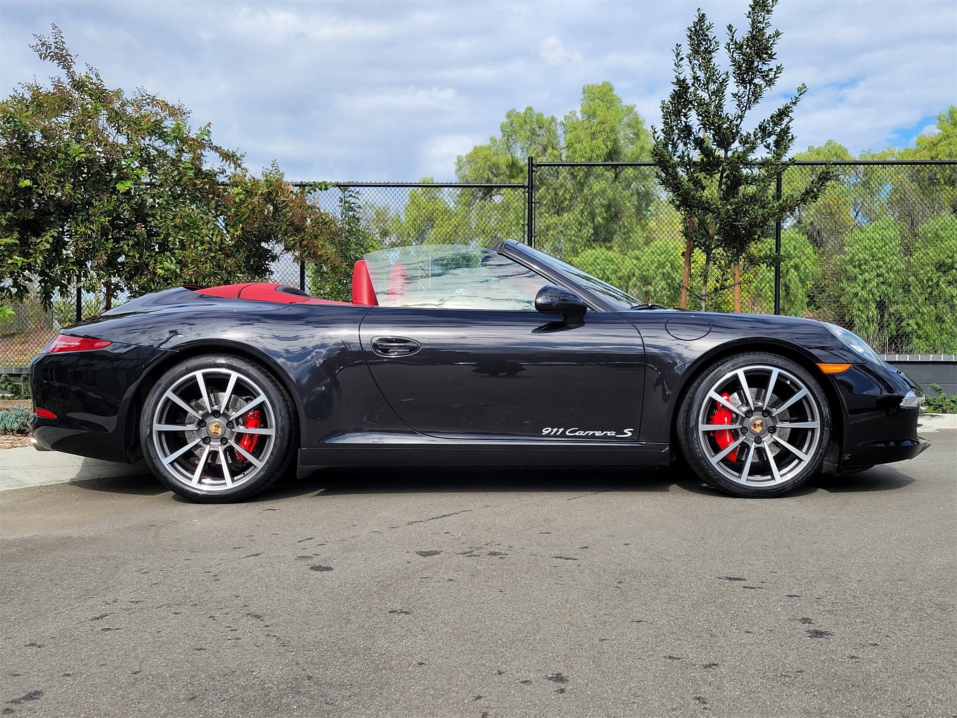 Used 2014 Porsche 911 Carrera S image 8