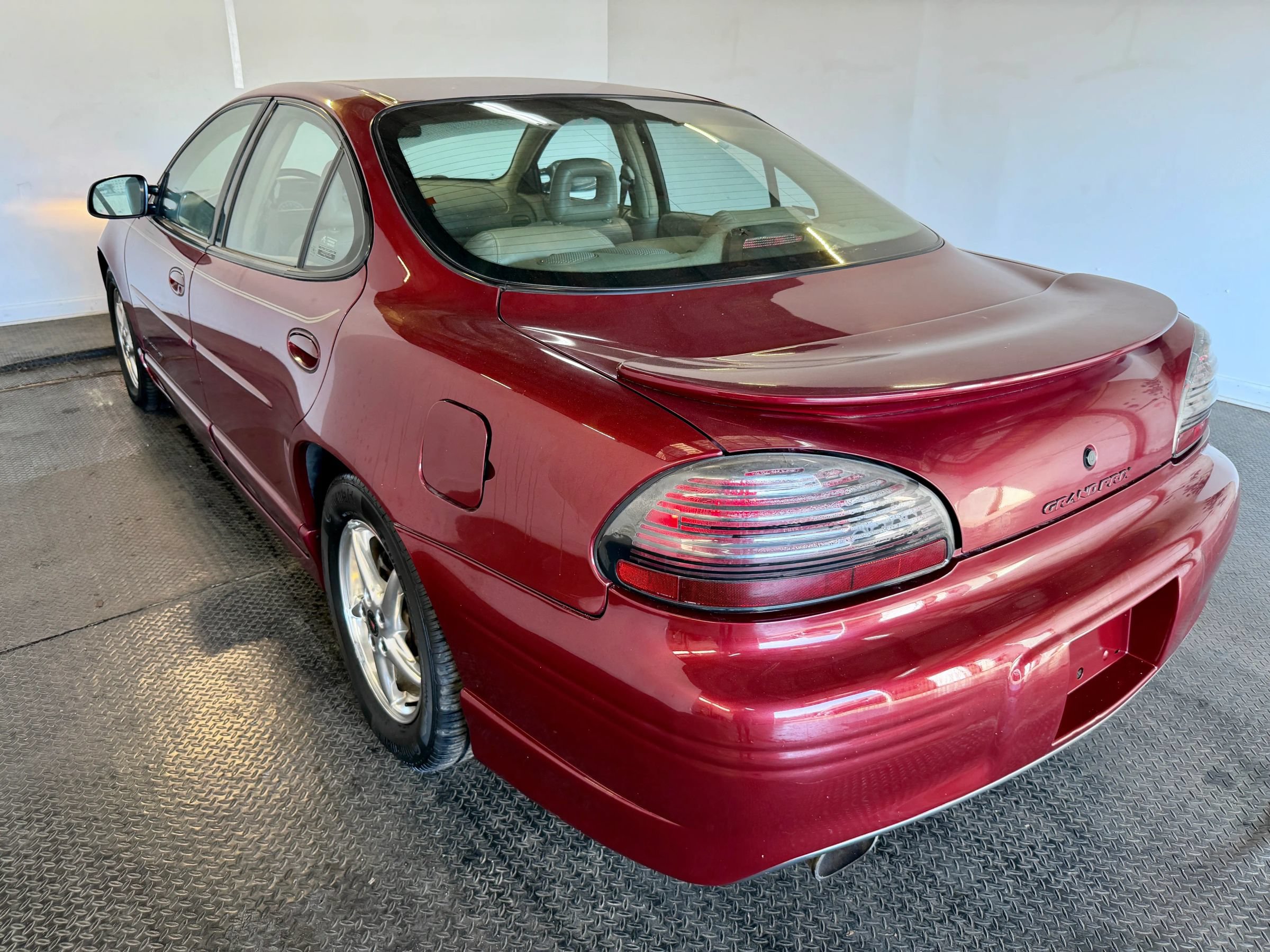 Used 2000 Pontiac Grand Prix GT w/ Opt Pkg FWD image 5