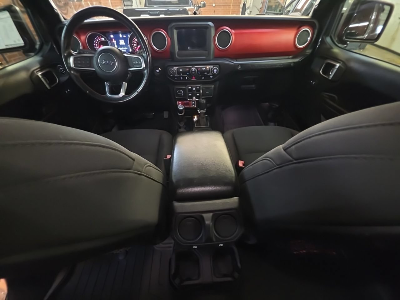 Used 2021 Jeep Wrangler Unlimited Rubicon AWD/4WD image 42