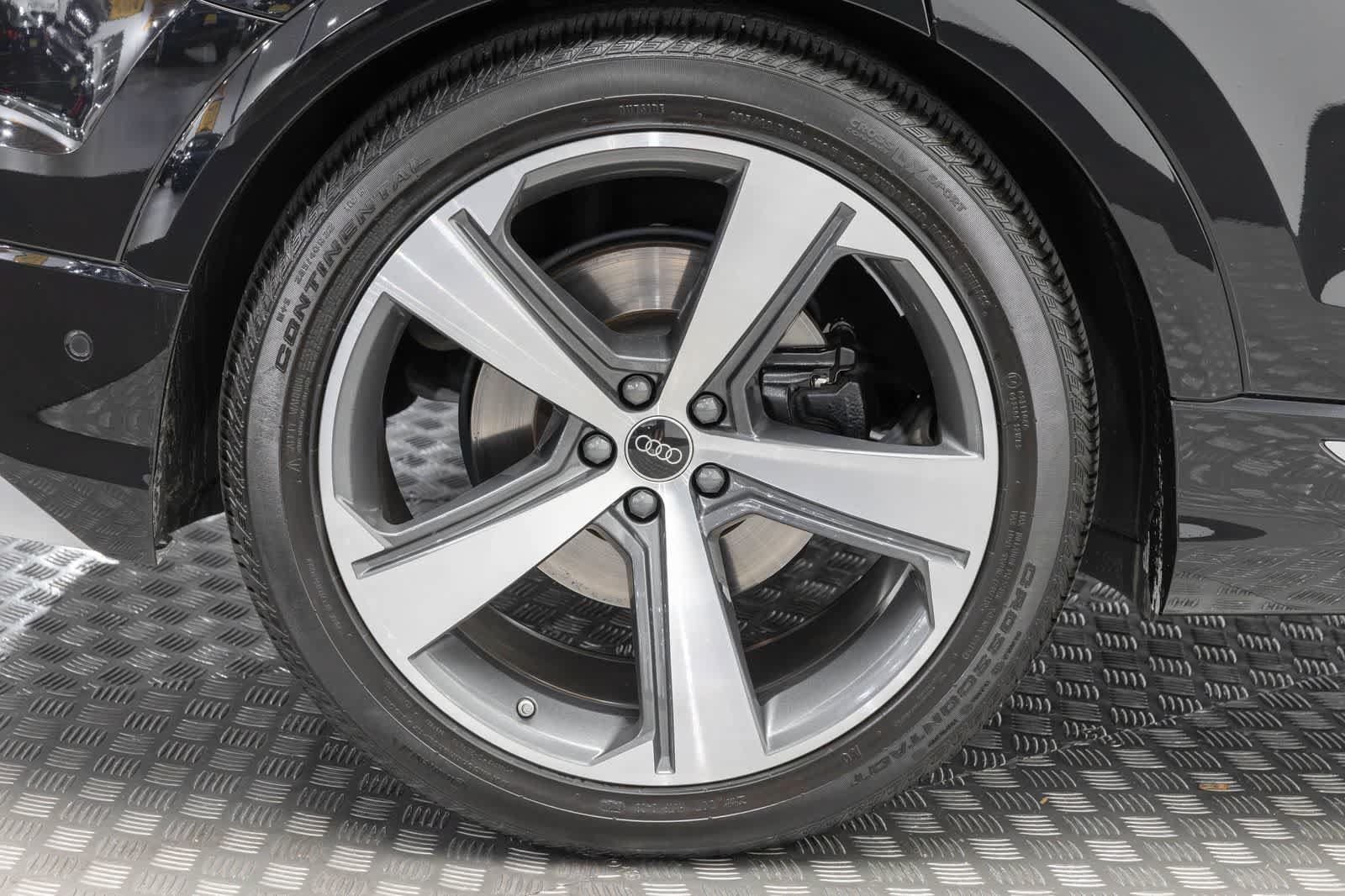 Used 2024 Audi SQ8 Prestige w/ Prestige Package AWD/4WD image 58