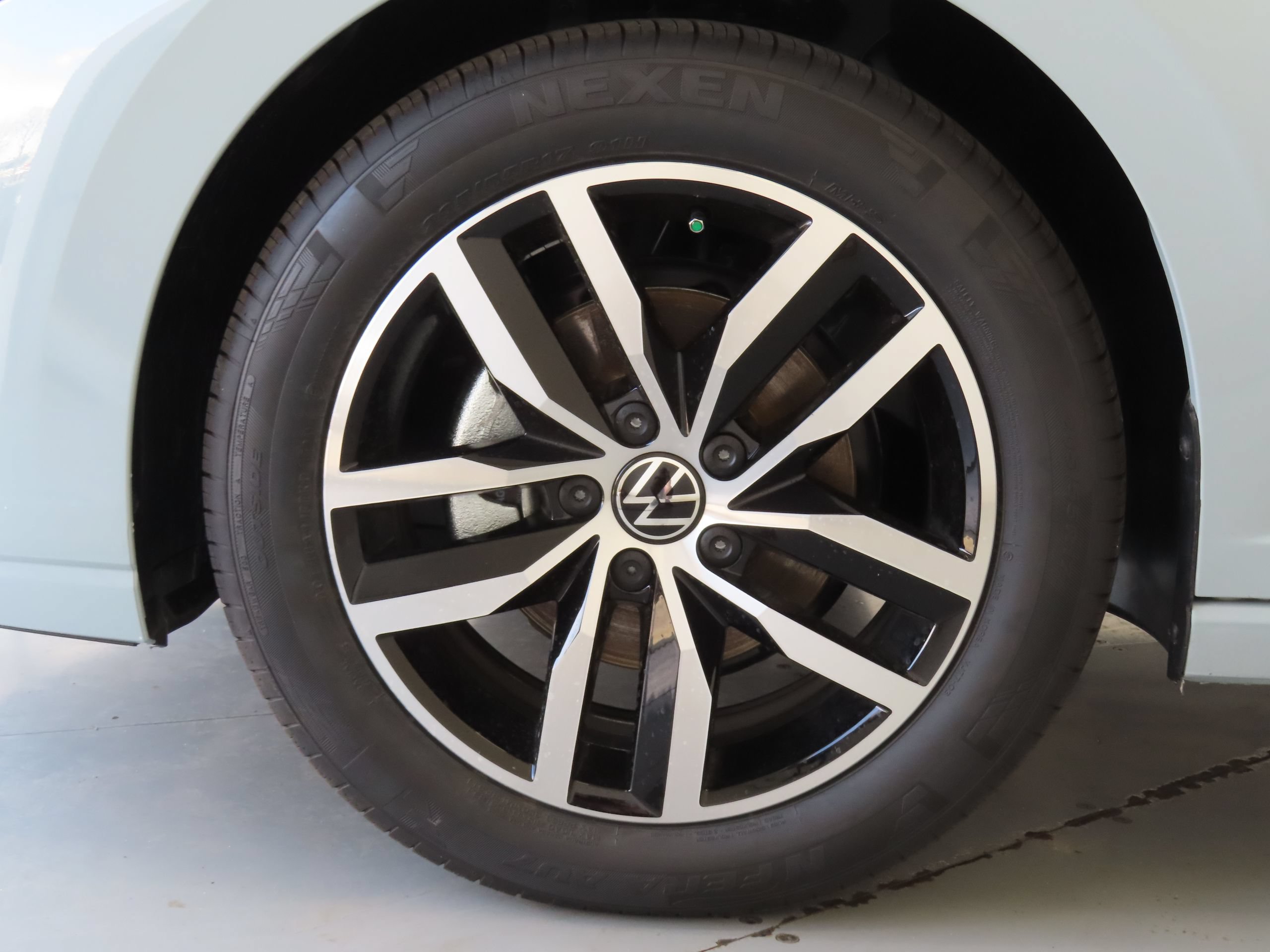 New 2026 Volkswagen Jetta SE FWD image 26