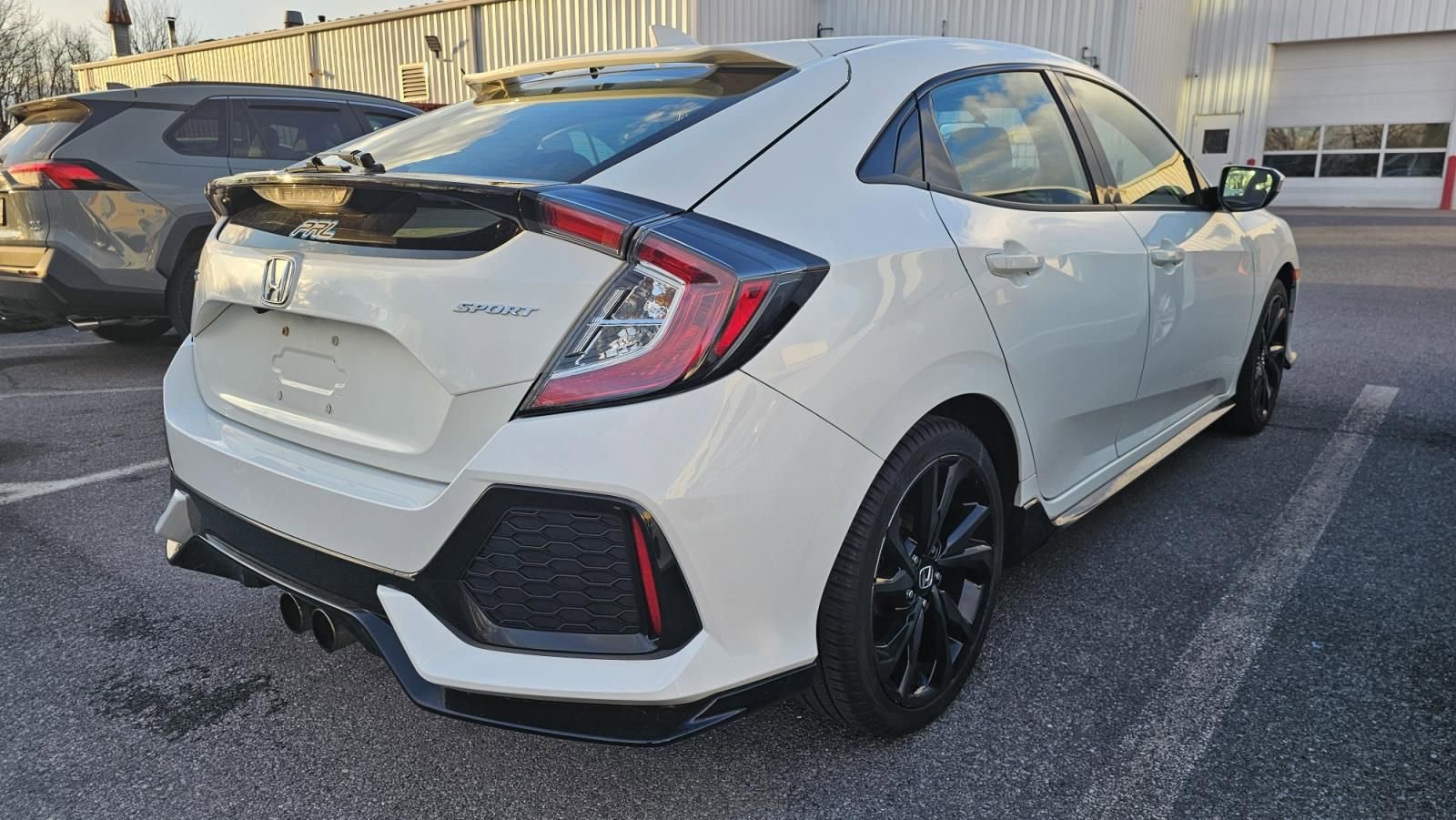 Used 2018 Honda Civic Sport image 2
