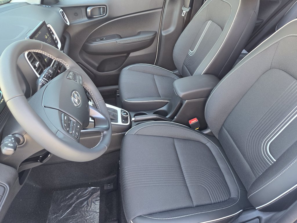New 2026 Hyundai Venue SEL FWD image 19