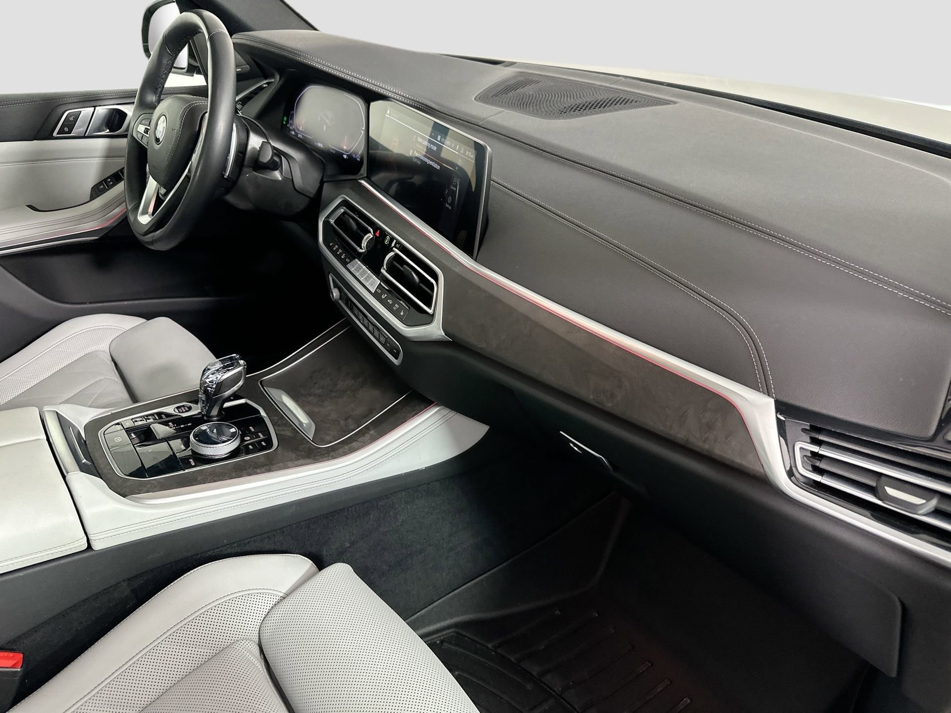 Certified 2023 BMW X5 xDrive40i w/ Premium Package image 31