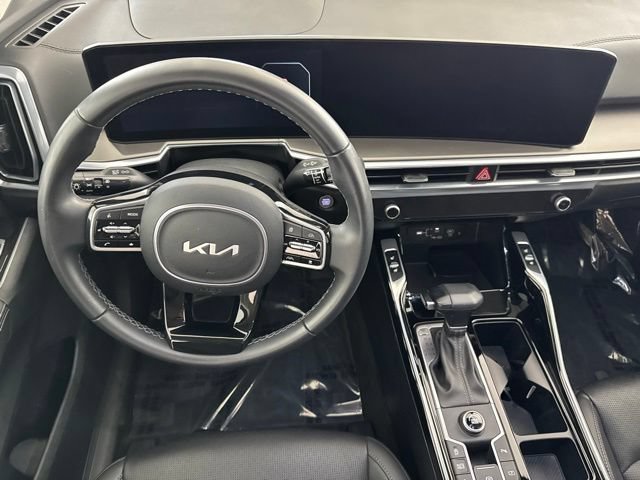 Certified 2025 Kia Sorento SX FWD image 24