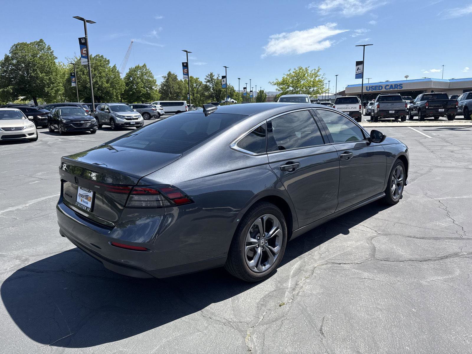 Used 2023 Honda Accord EX image 7