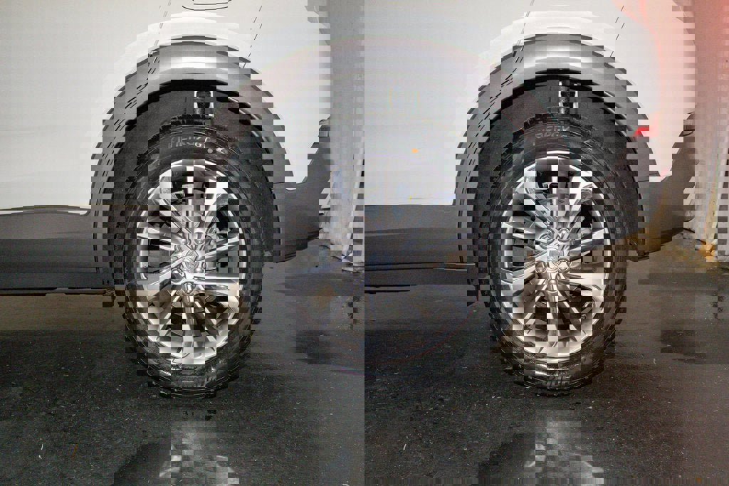 Certified 2023 Buick Encore GX Essence w/ Experience Buick Package image 7