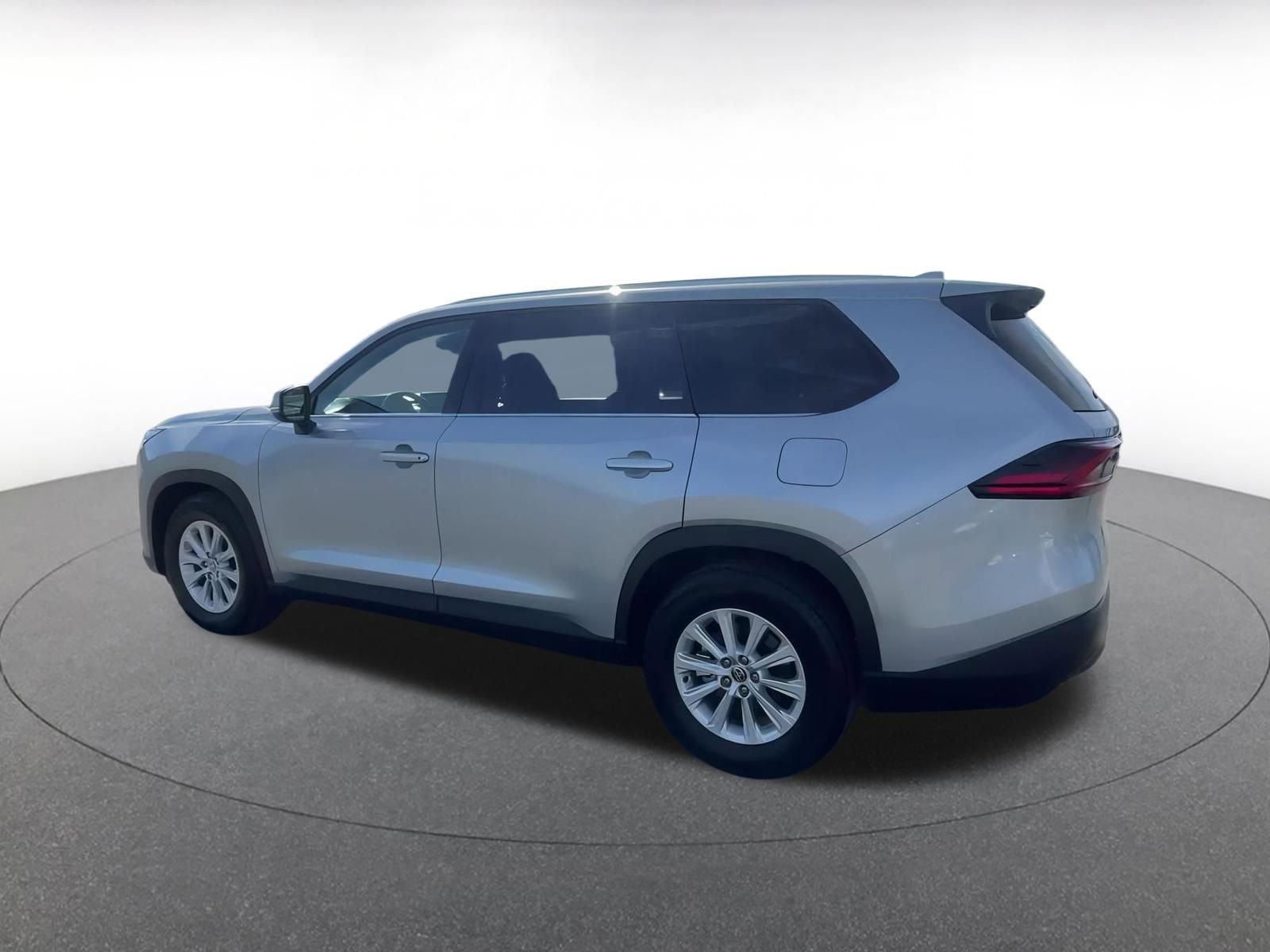 Used 2025 Toyota Grand Highlander FWD image 10