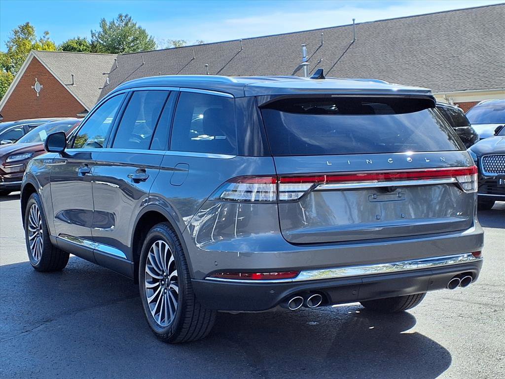 Certified 2023 Lincoln Aviator Reserve w/ Equipment Group 201A image 4