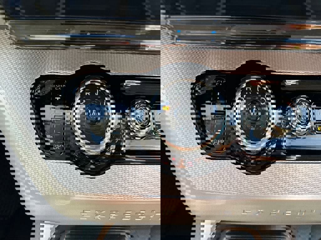 New 2025 Ford Expedition Max Active image 23