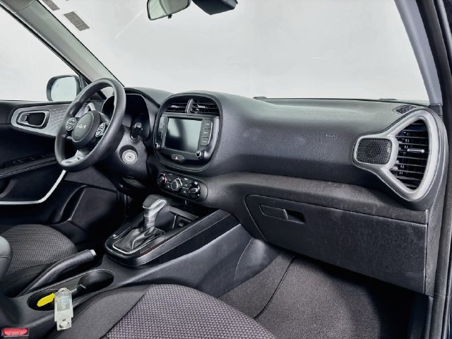 Used 2024 Kia Soul LX w/ Option Group 015 FWD image 26