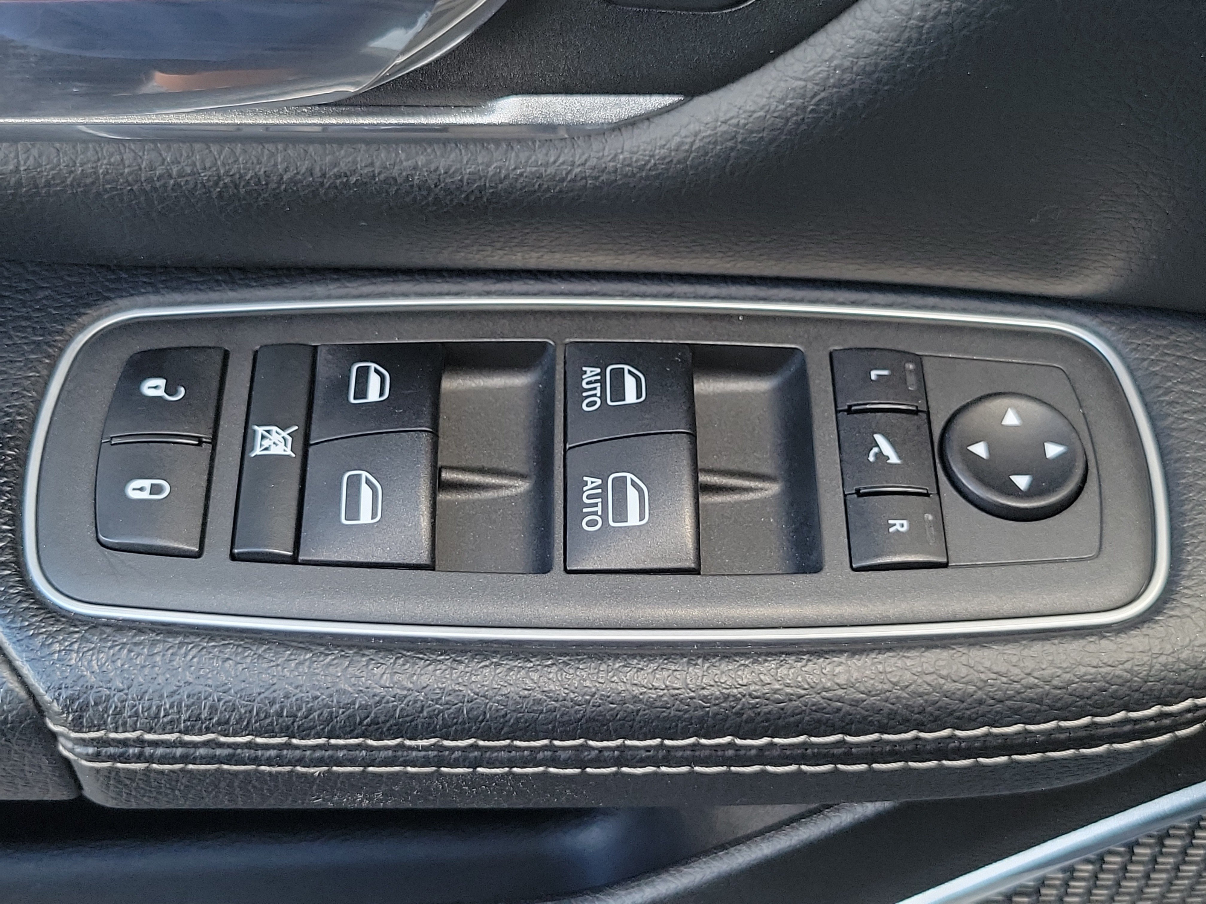 Used 2022 RAM 1500 Laramie RWD image 26