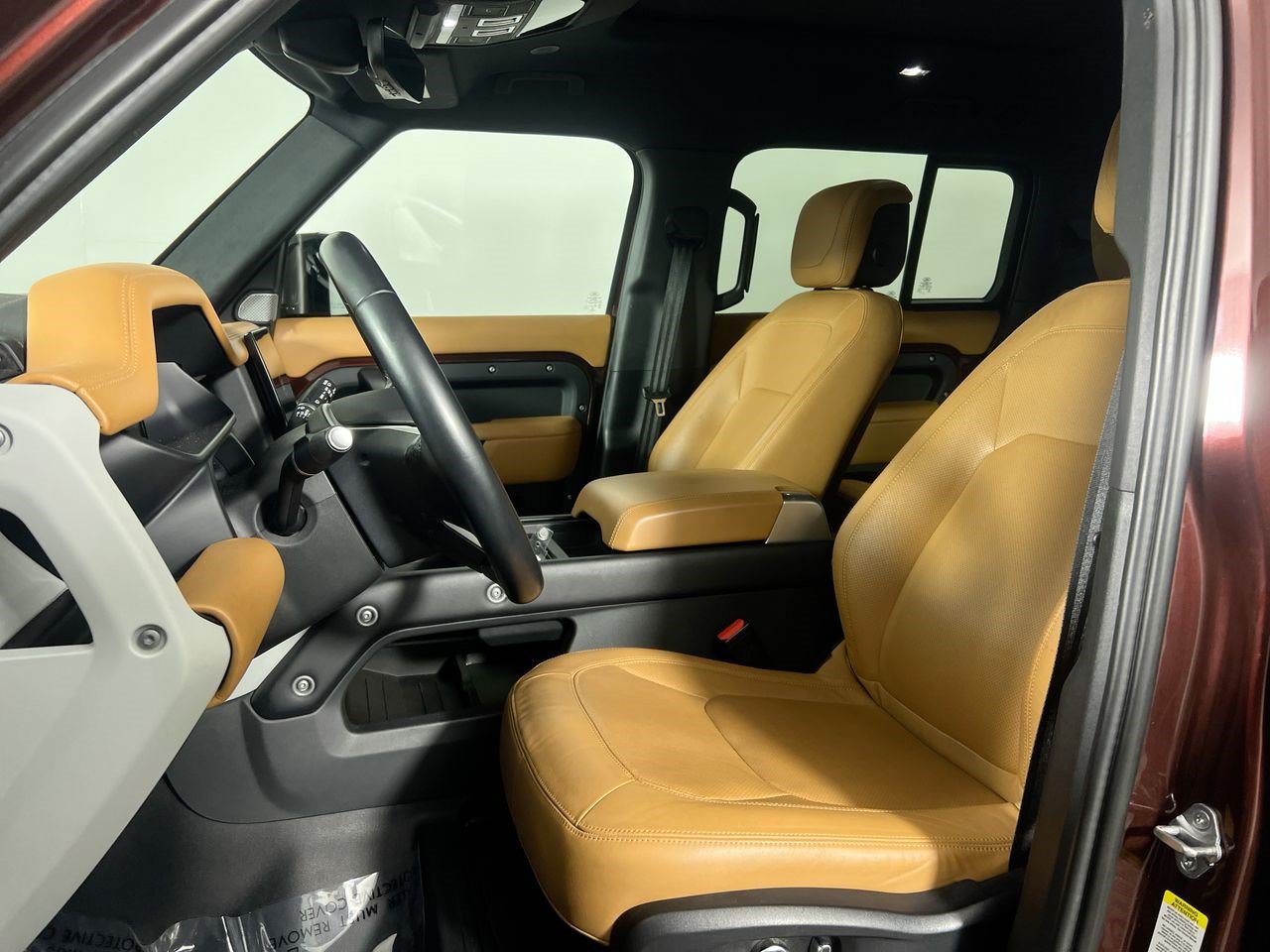 Used 2023 Land Rover Defender 130 SE AWD/4WD image 12